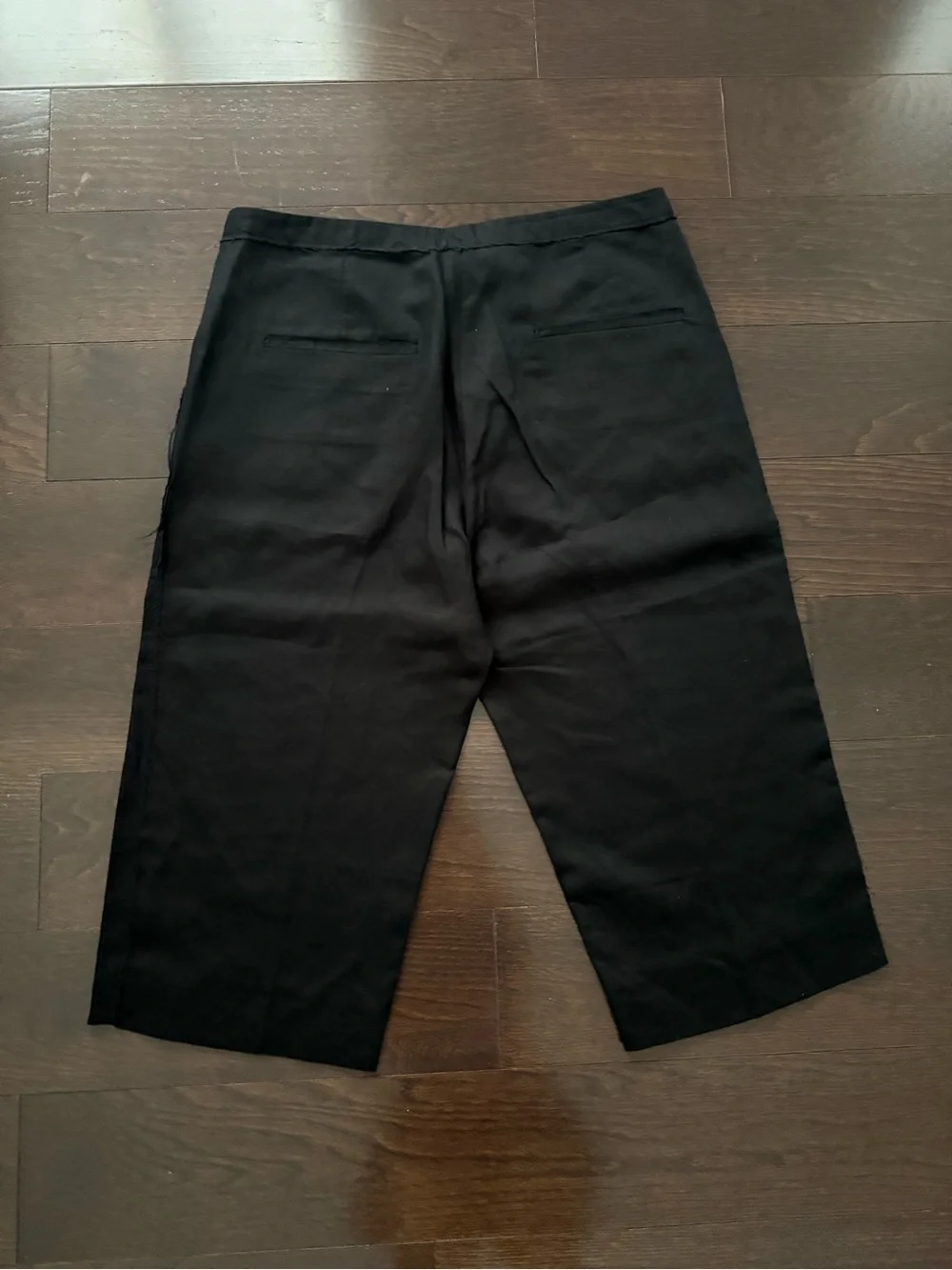 ZARA Black Womens bermuda shorts linen blend raw hem L
